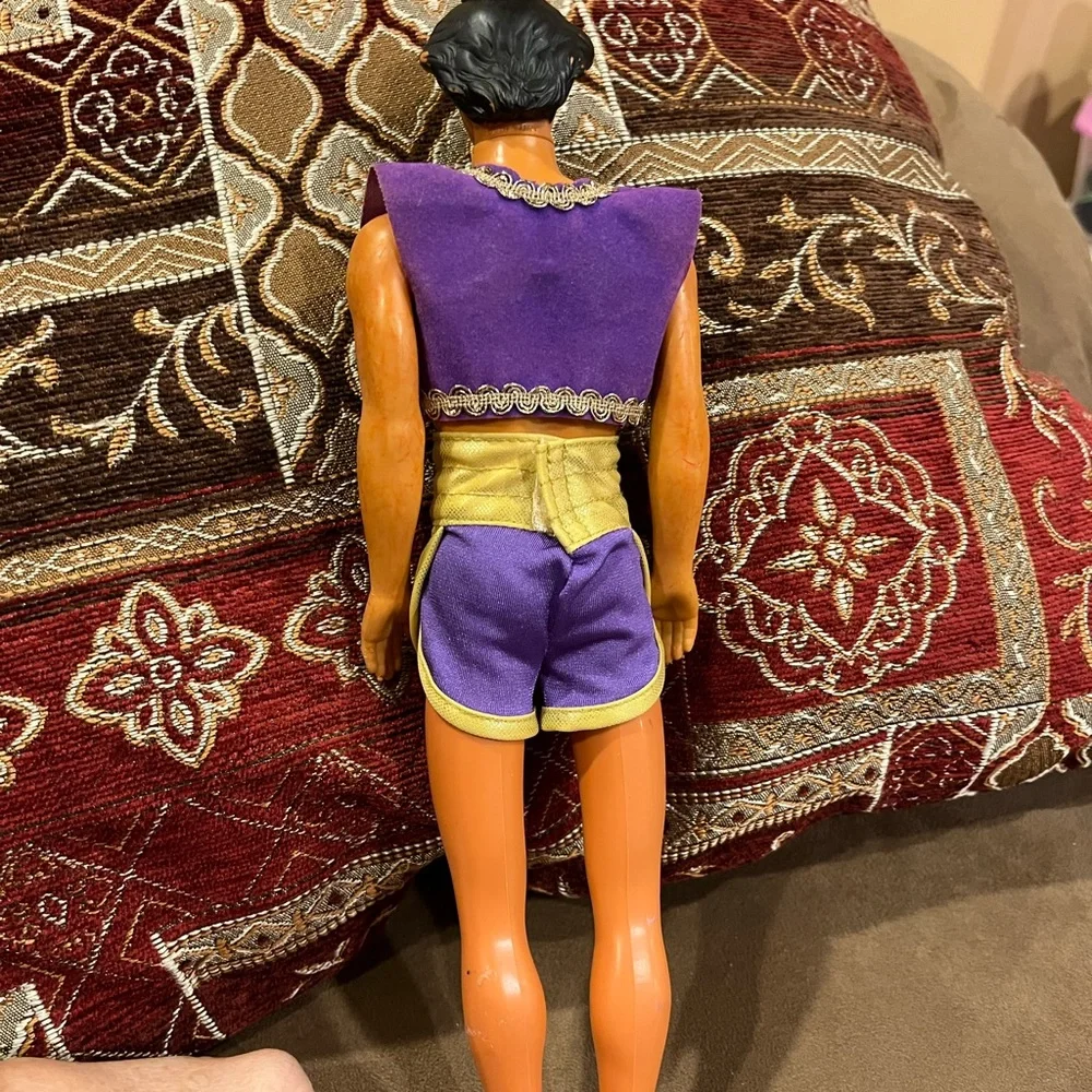 Aladdin Water Jewel Magic doll from Disney 1993